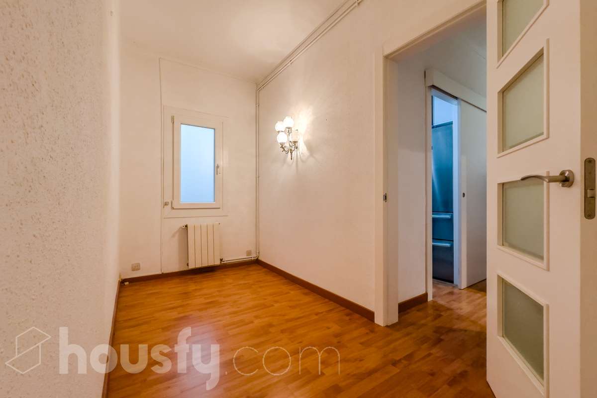 Piso en venta en Tamarit, Eixample, Barcelona-0