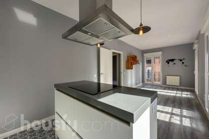 Piso en Calle de Antillón