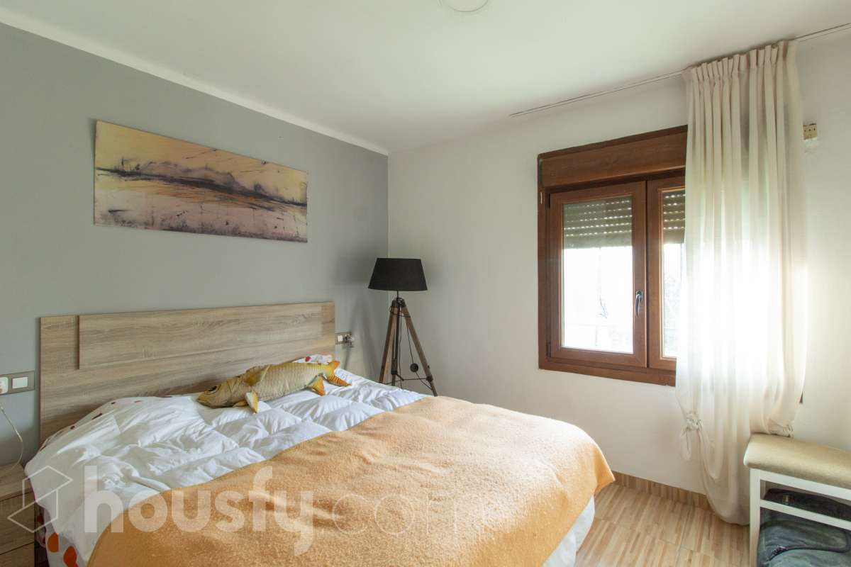 Piso en venta en CL CAMELIA,  Torroella de Montgrí-1