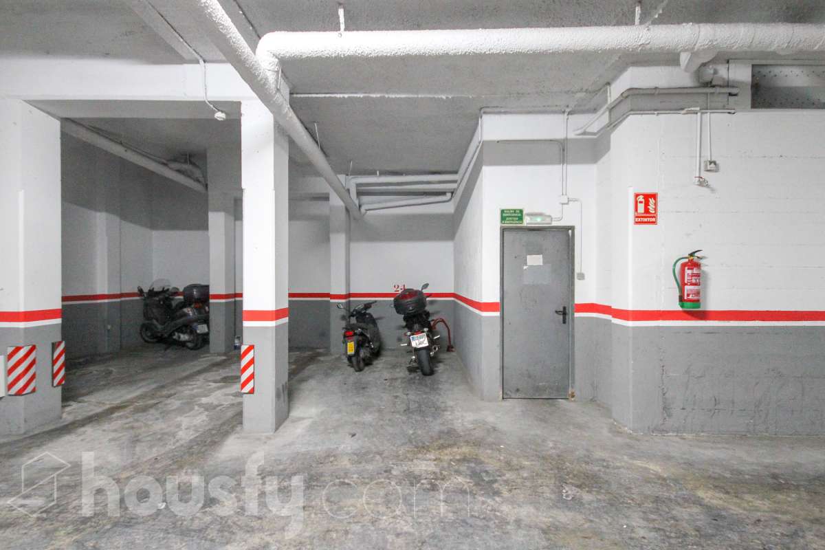 Piso en venta en Mossen Joan Avinyó,  Cubelles-2