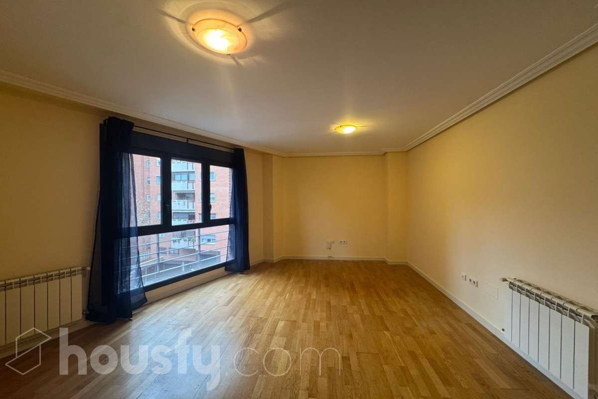 Piso en alquiler en Calle de Trefacio, Hortaleza, Madrid-1