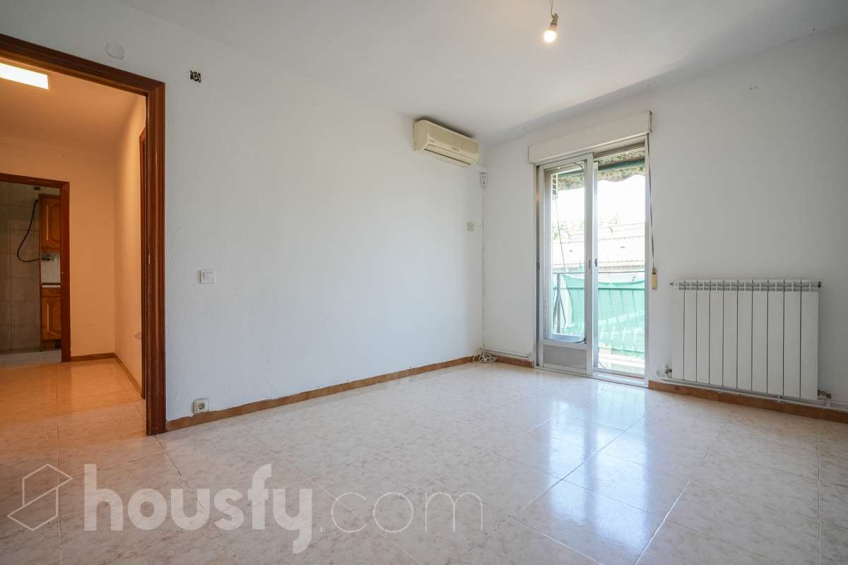 Piso en venta en Cl. Escandon, Villaverde, Madrid-3