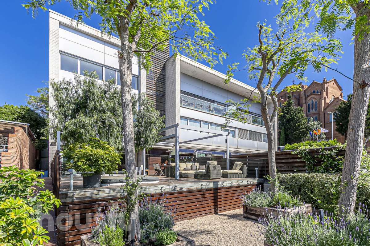 Casa en venta en Carrer de Benedetti, Sarrià-Sant Gervasi, Barcelona-0