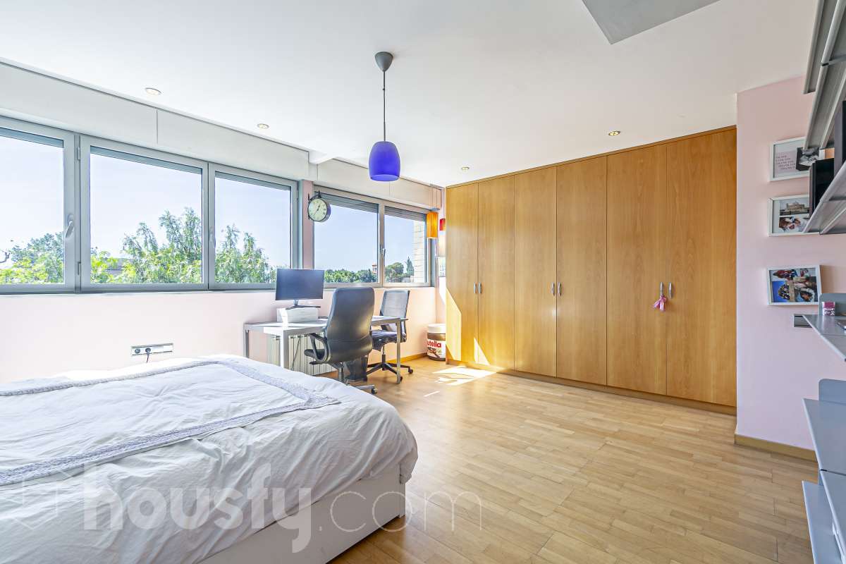 Casa en venta en Carrer de Benedetti, Sarrià-Sant Gervasi, Barcelona-1