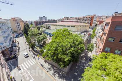 Piso en venta en Travessera de Collblanc, Collblanc, L'Hospitalet de Llobregat-0