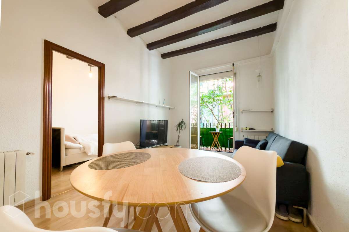 Piso en venta en Passatge de Maiol, Eixample, Barcelona-0