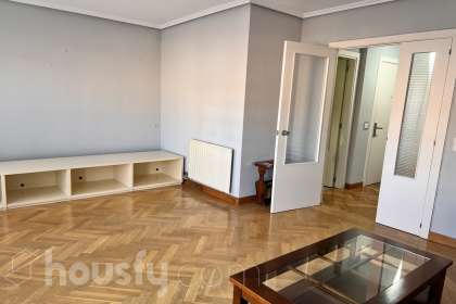 Piso en Calle de los Poetas