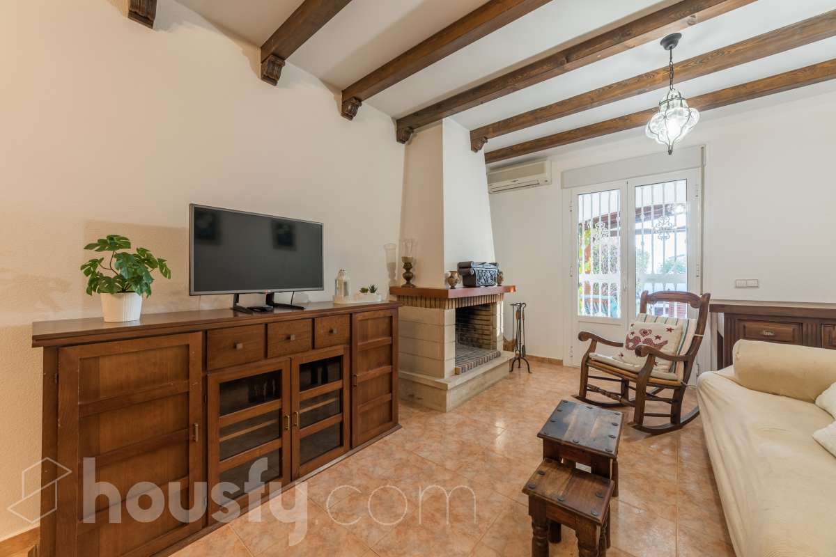 Casa en alquiler en Calle Estados Unidos,  Rincón de la Victoria-0