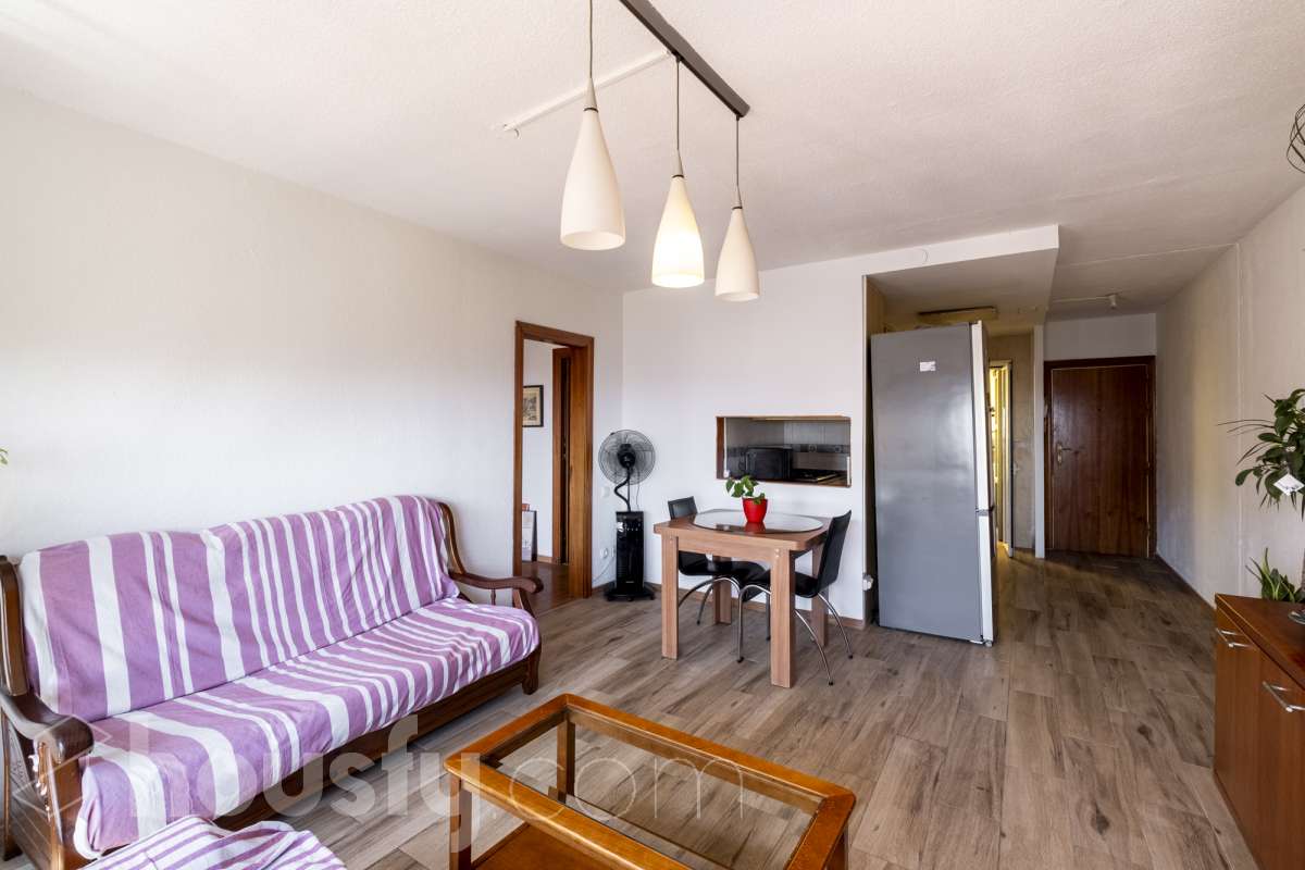 Piso en venta en CL ANTONIO MACHADO, Nou Barris, Barcelona-1