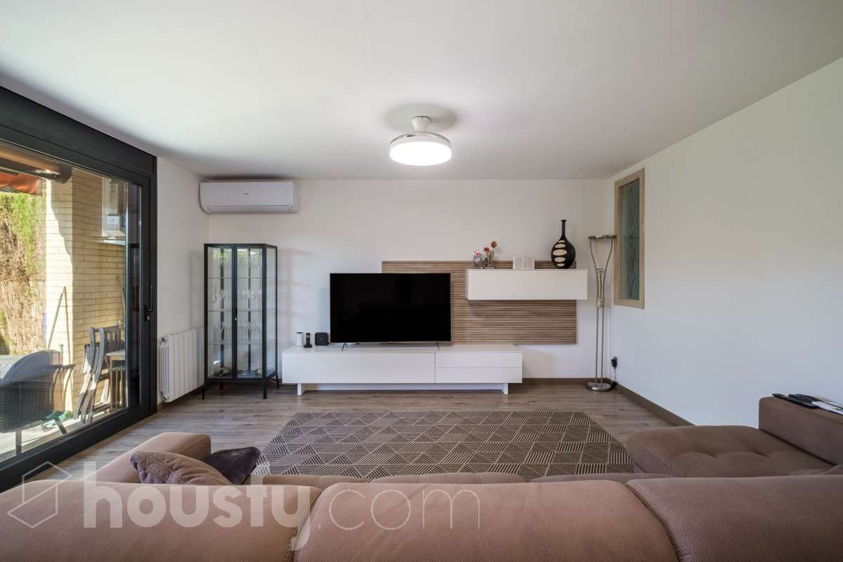 Casa en venta en Carrer Pla De Fogars,  Mataró-3