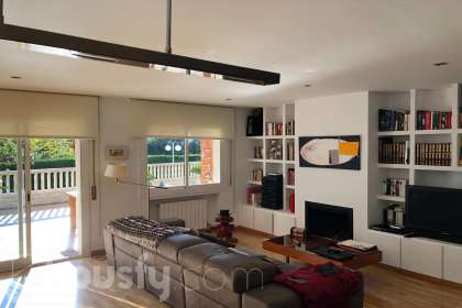 Bajo en Passeig del Sol