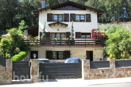 Casa en Carrer Moixerno