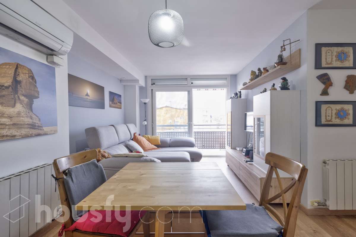 Piso en venta en CL CAVITE DE,  Rubí-1