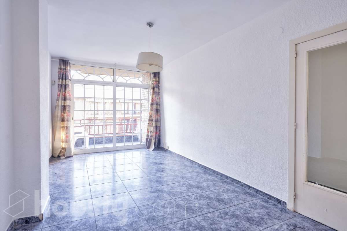Piso en venta en Carrer del Farell, Sants-Montjuïc, Barcelona-1