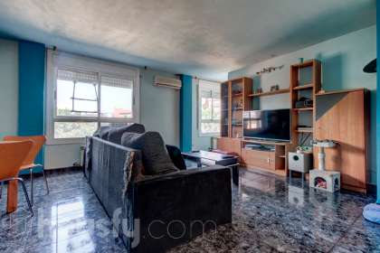 Piso en venta en Carrer de Francesc Layret, Plana Lledó - Can Borrell, Mollet del Vallès-0