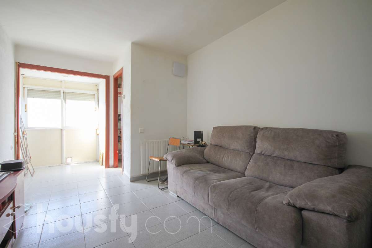 Piso en venta en Carrer Bateria,  Montcada i Reixac-0