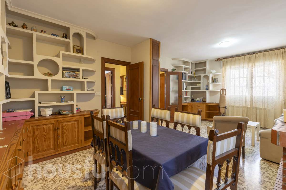 Casa en venta en CL SAN LEONARDO,  La Zubia-0