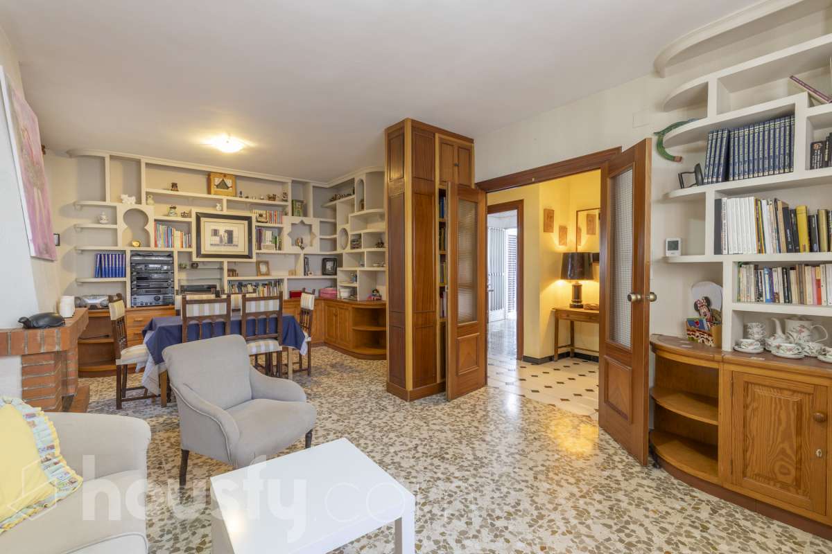 Casa en venta en CL SAN LEONARDO,  La Zubia-1