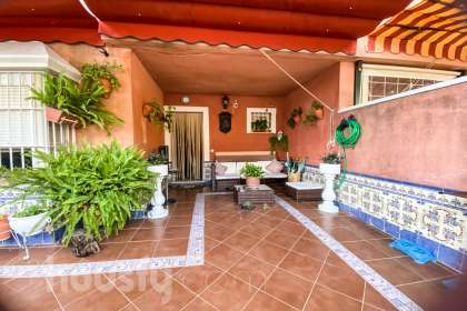 Casa en venta en Calle Neftalí, Mairena del Alcor-0