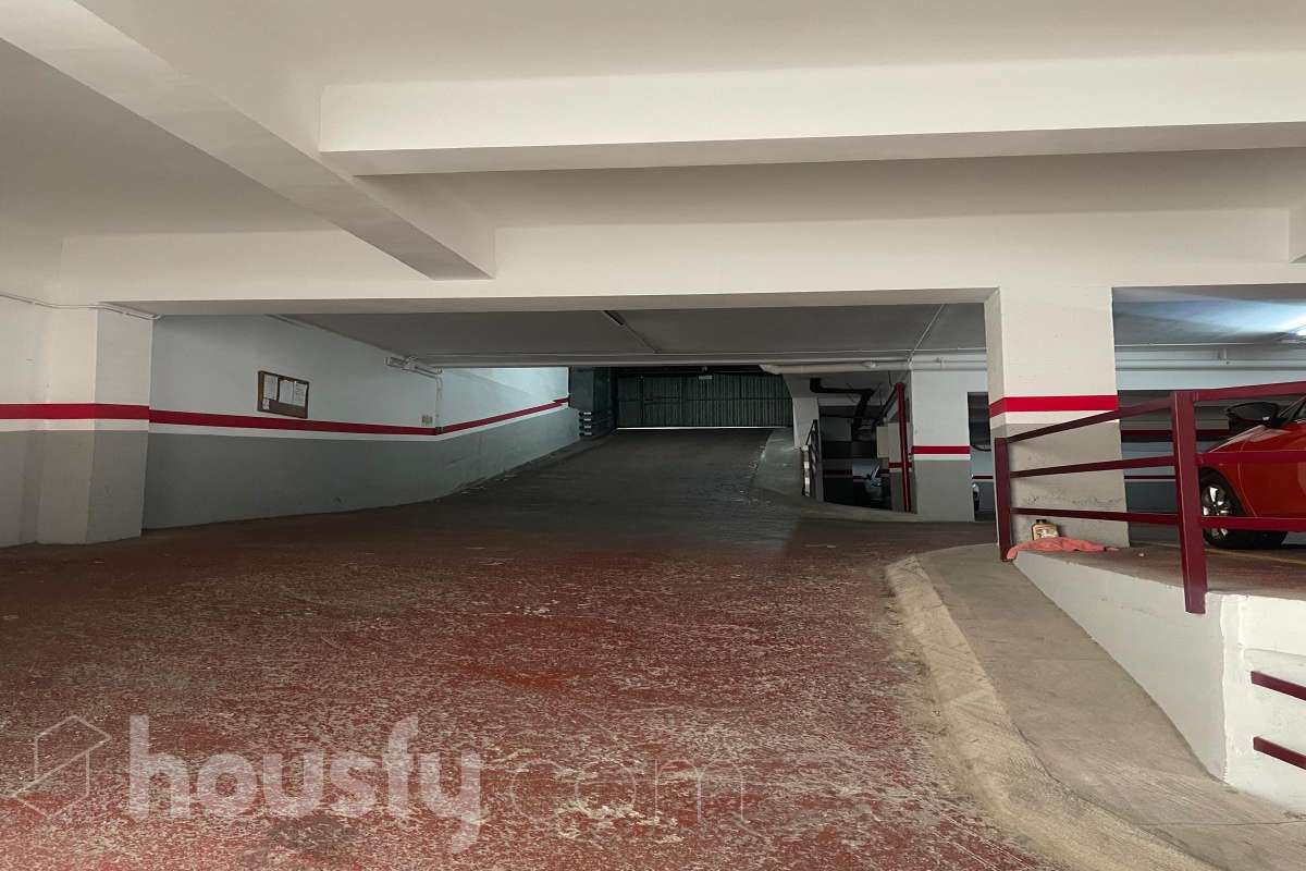 Garaje en venta en Carrer de Robrenyo, Sants-Montjuïc, Barcelona-4