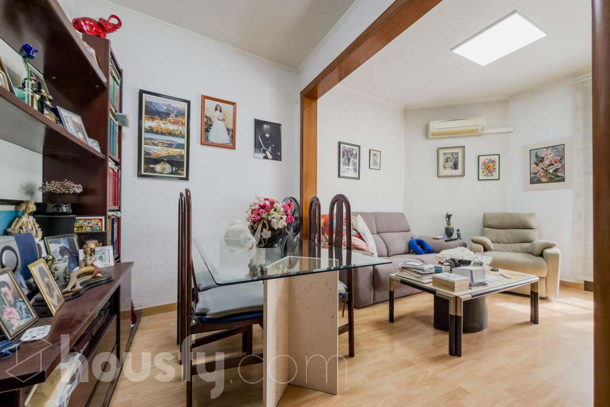 Piso en venta en Carrer de València, Eixample, Barcelona-1