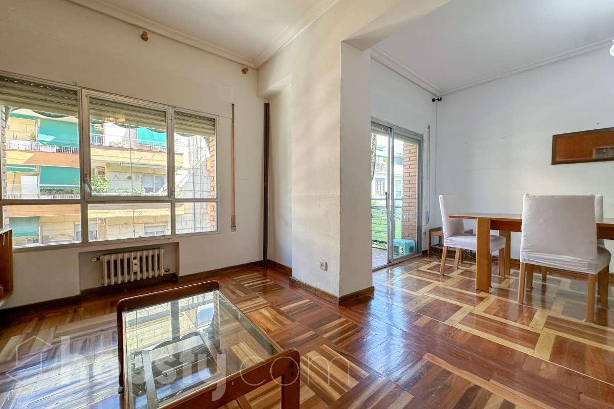Piso en venta en Calle de Valderribas, Retiro, Madrid-0