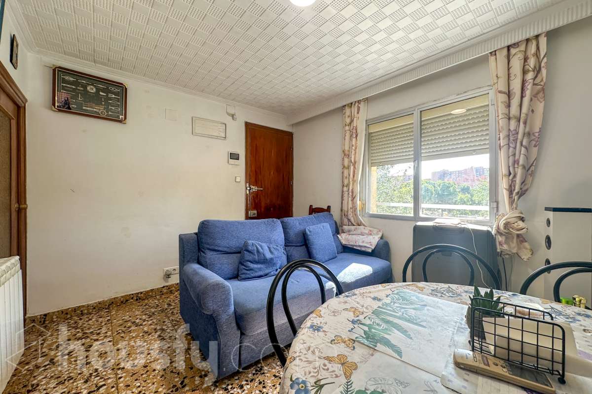 Piso en venta en Calle San Feliu De Guixols, Puente de Vallecas, Madrid-0