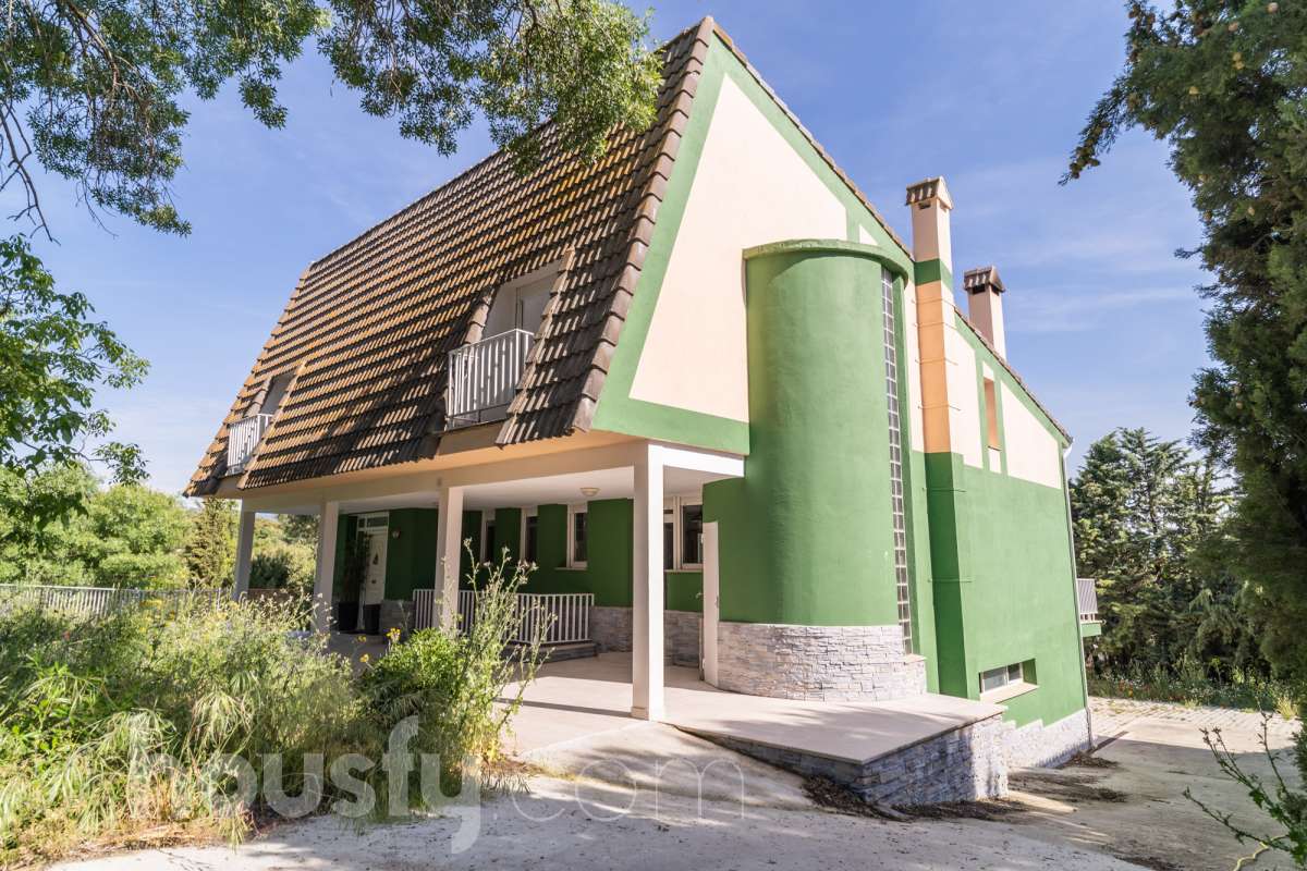 Casa en venta en Calle Granado y Naranjo,  Valdemorillo-0