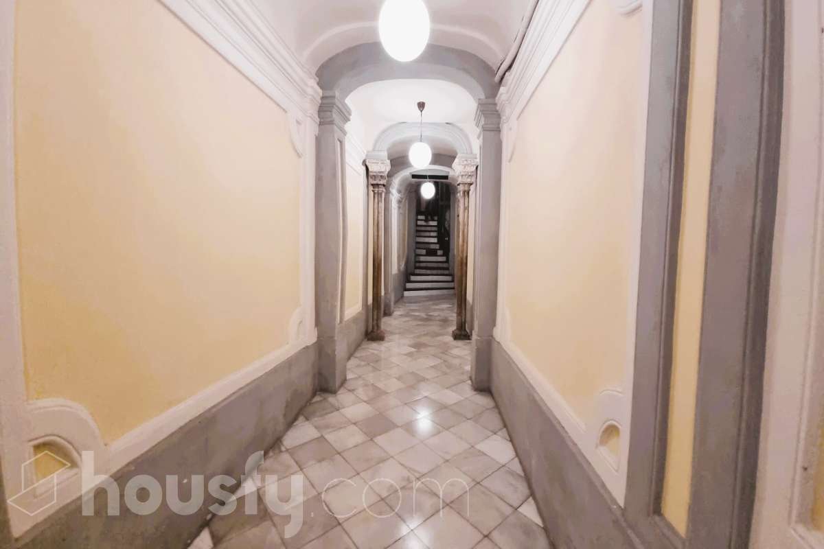 Piso en venta en Bajada de Viladecols, Ciutat Vella, Barcelona-2