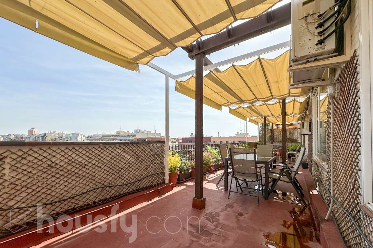 Ático en venta en Calle de la Aviación Española, Chamberí, Madrid-0