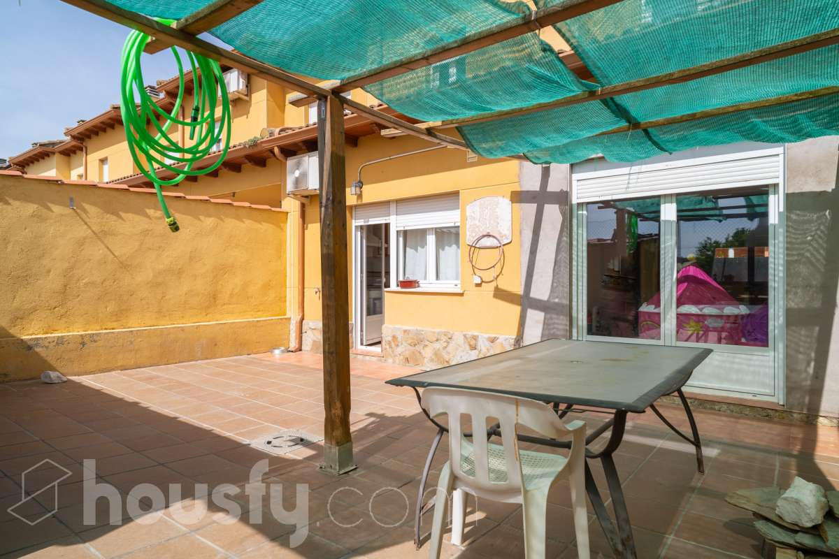 Casa en venta en Calle Elbarre,  Belmonte de Tajo-1