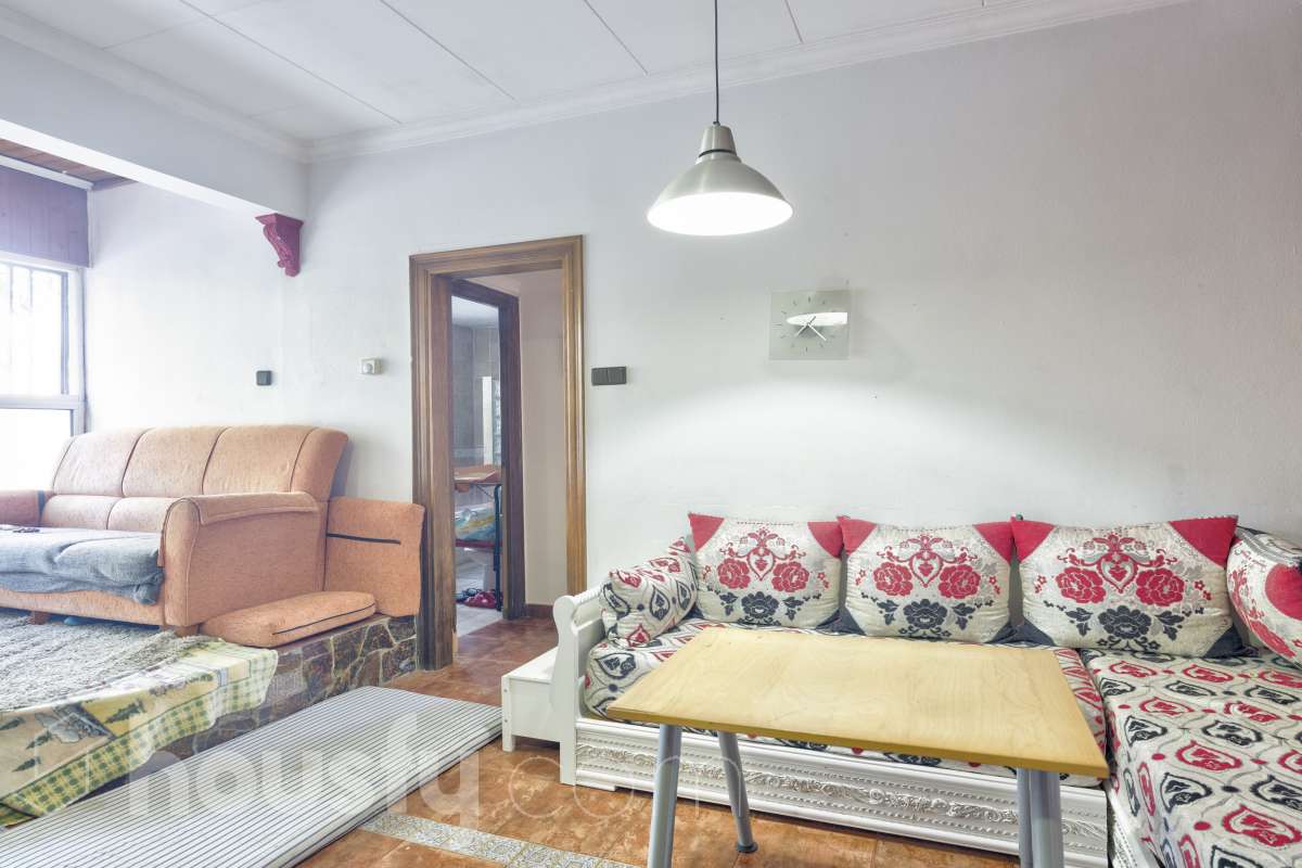 Bajo en venta en Carrer Antoni Sedó,  Rubí-4