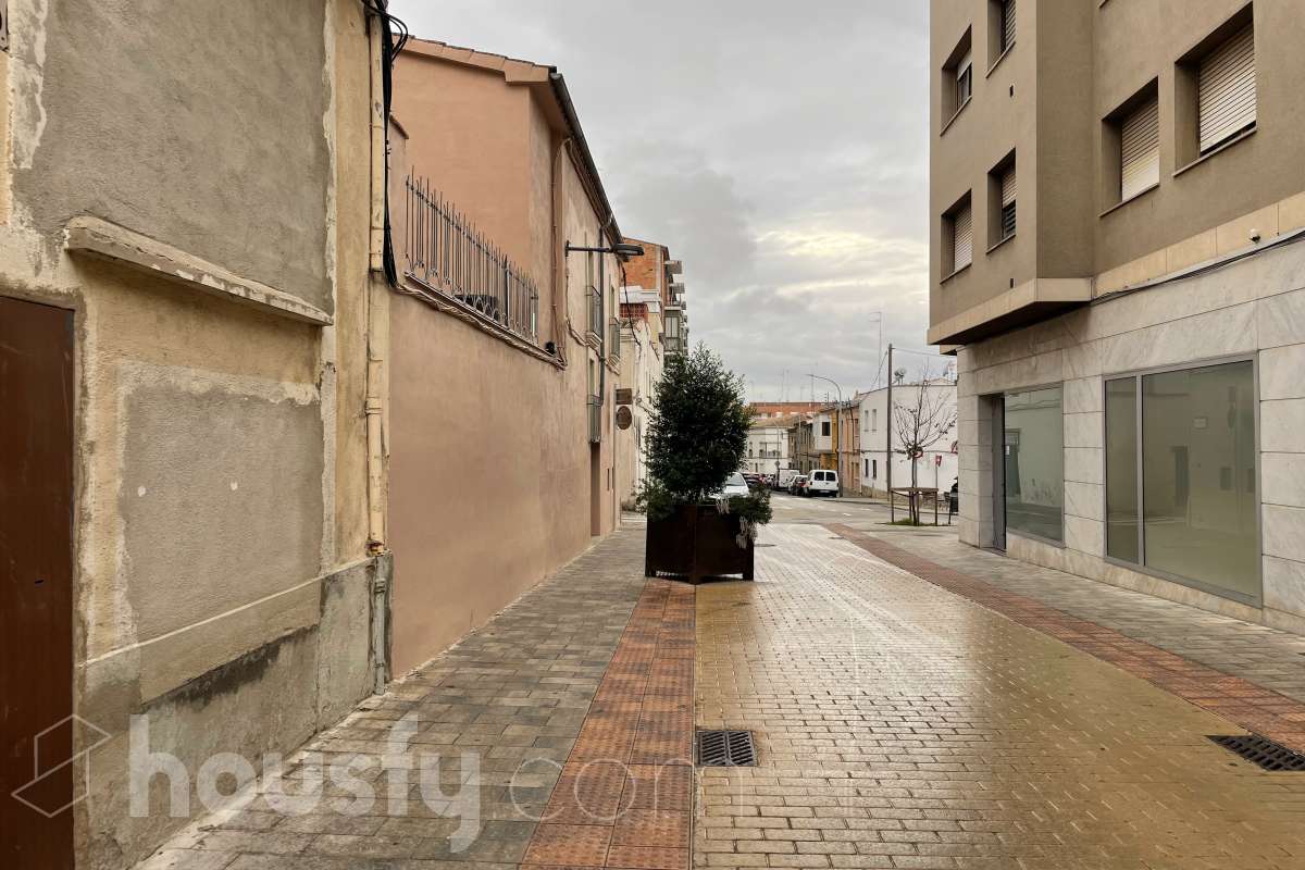 Casa en venta en Calle Sant Julià,  Vilafranca del Penedès-4