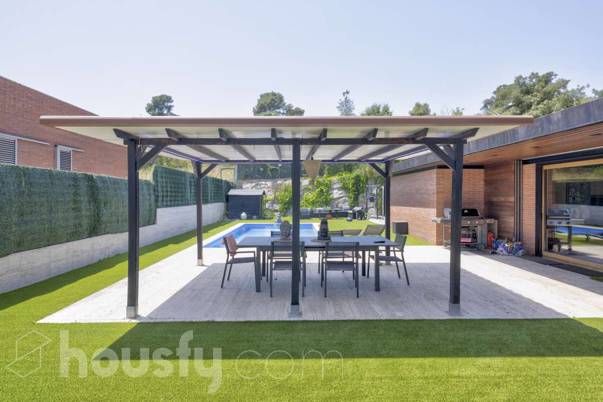 Casa en venta en Carrer de la Vall,  Ullastrell-4