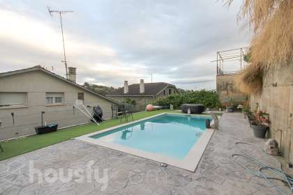 Casa en venta en Carrer d'Isidre Nonell, Lliçà d'Amunt-0