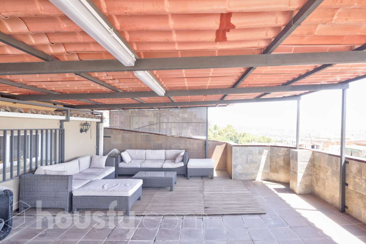 Piso en venta en Carrer de la Mina de la Ciutat, Nou Barris, Barcelona-1