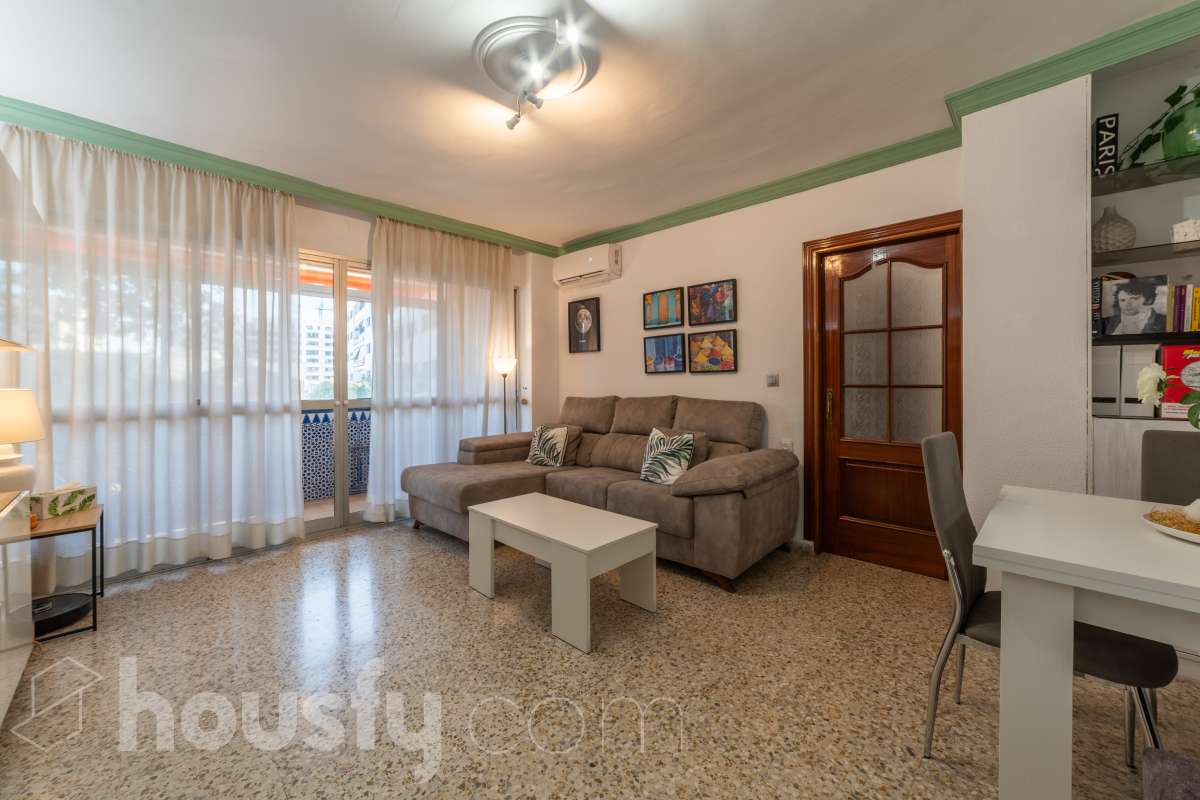 Piso en venta en Plaza Mozart, Carretera de Cádiz, Málaga-0