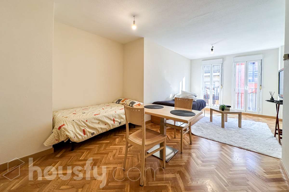 Piso en venta en Calle de Arganzuela, Centro, Madrid-1