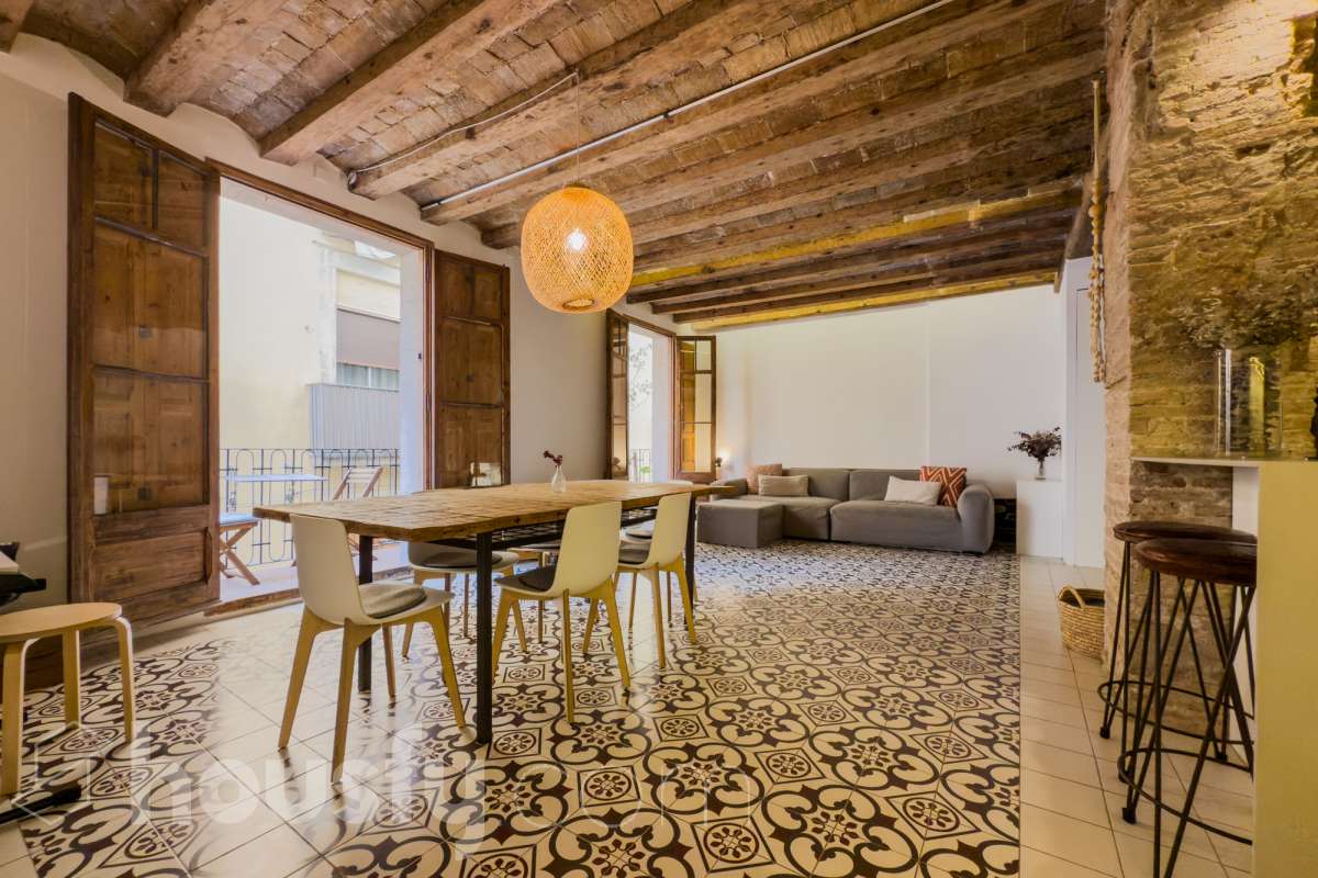 Piso en venta en Carrer Bonaire, Ciutat Vella, Barcelona-0