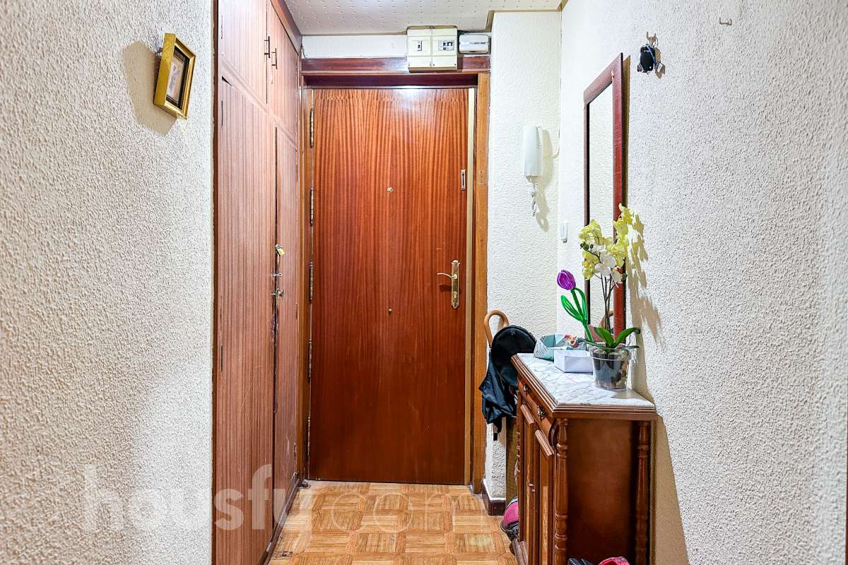 Piso en venta en Calle de José Villena, Ciudad Lineal, Madrid-1