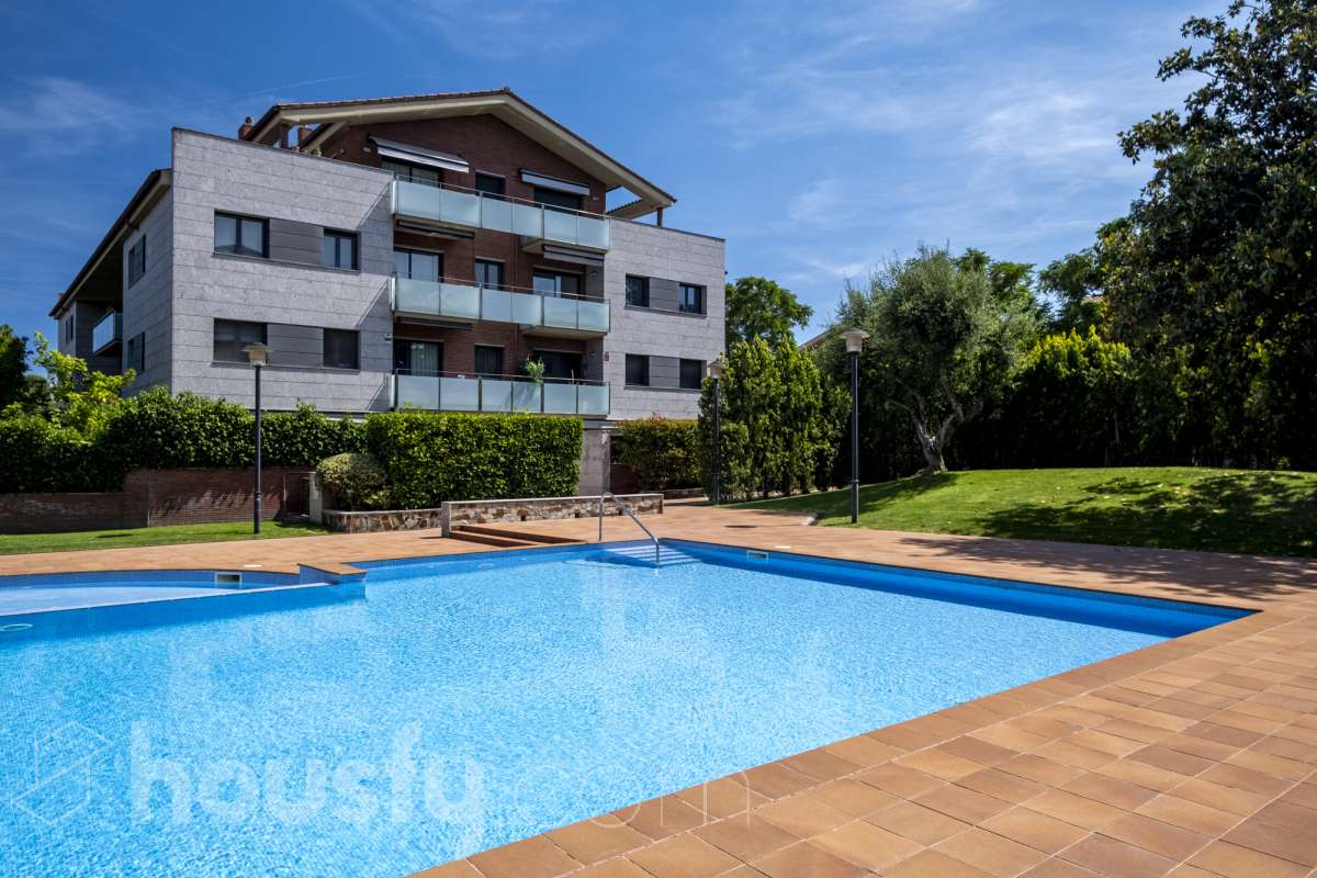 Piso en venta en CL CLEMENTINA ARDERIU,  Sant Cugat del Vallès-2