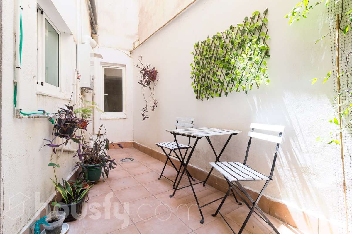 Bajo en venta en CL MORATIN, Horta Guinardó, Barcelona-0