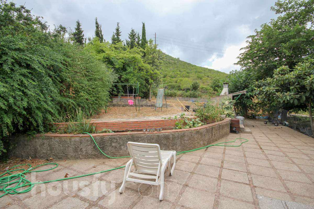 Casa en venta en Carrer Cadi (Casablanca),  Subirats-1