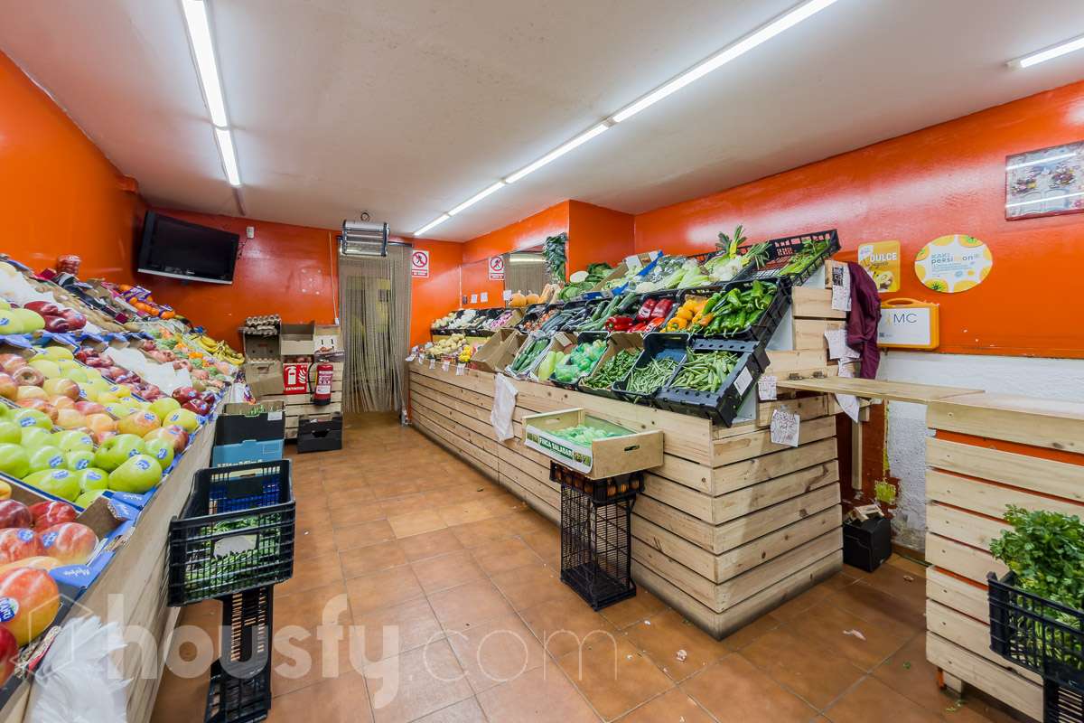 Local en venta en CL FERLANDINA, Ciutat Vella, Barcelona-0