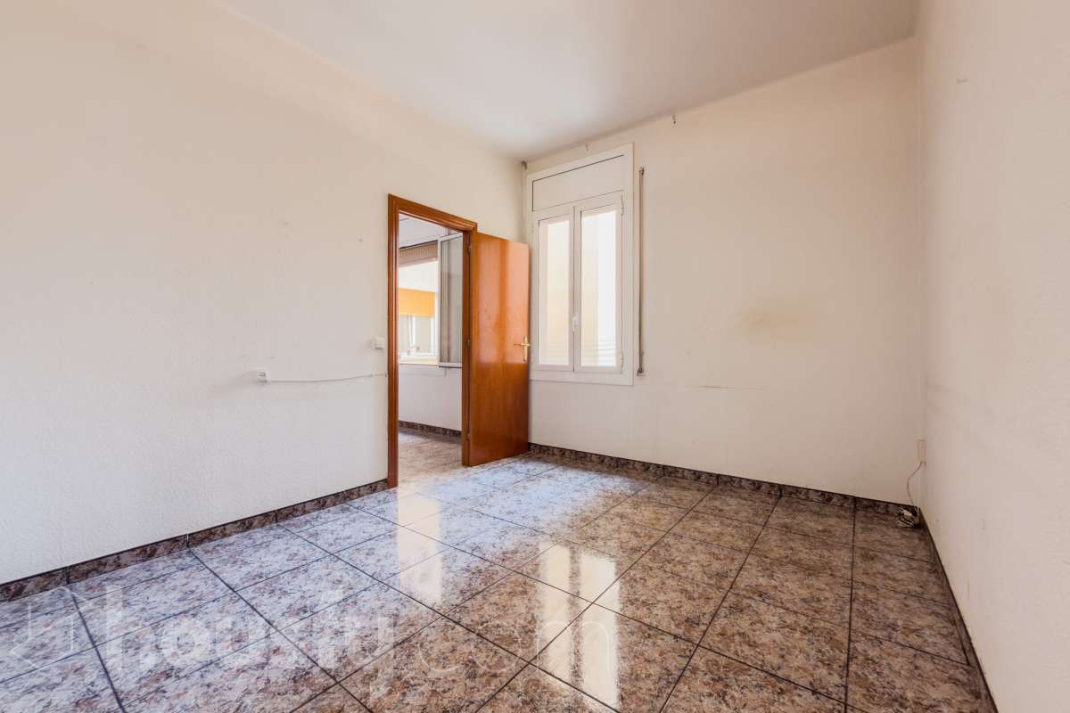 Piso en venta en CL TAULAT, Sant Martí, Barcelona-3