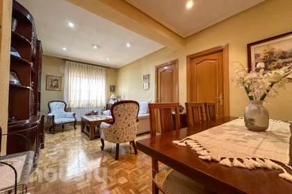 Piso en venta en Calle de Sánchez Pacheco, Ciudad Jardín, Madrid-0