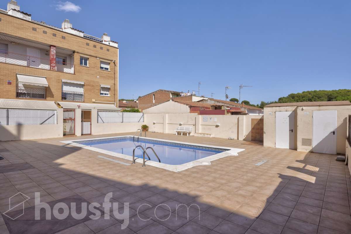 Dúplex en venta en Carrer de Màlaga,  Rubí-4