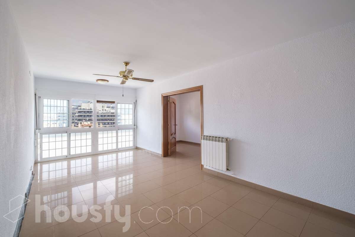 Piso en venta en Gran Via de les Corts Catalanes, Sants-Montjuïc, Barcelona-1