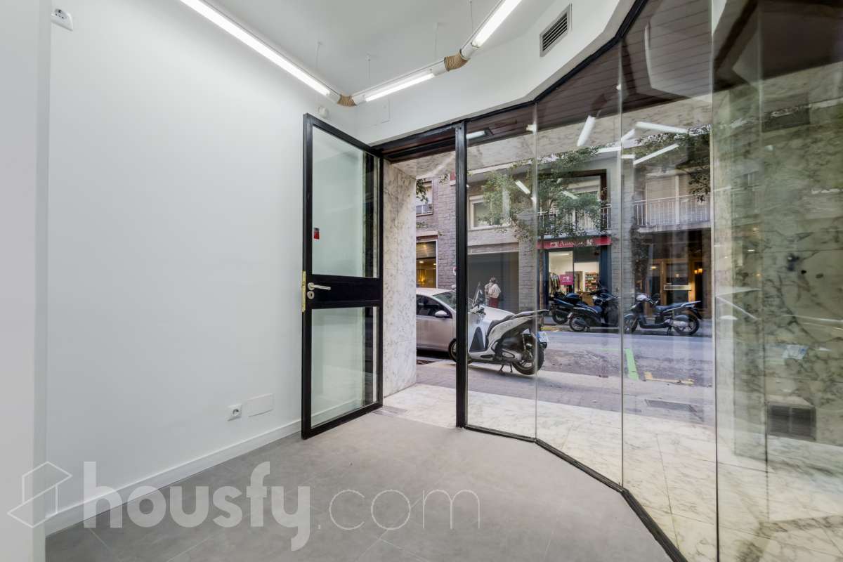 Local en venta en Carrer De Descartes, Sarrià-Sant Gervasi, Barcelona-1