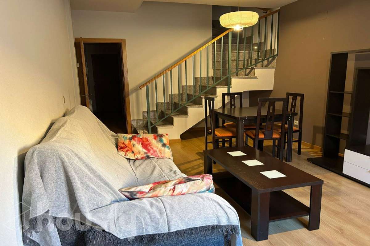 Dúplex en alquiler en Calle Extremadura,  Ciudad Real-1